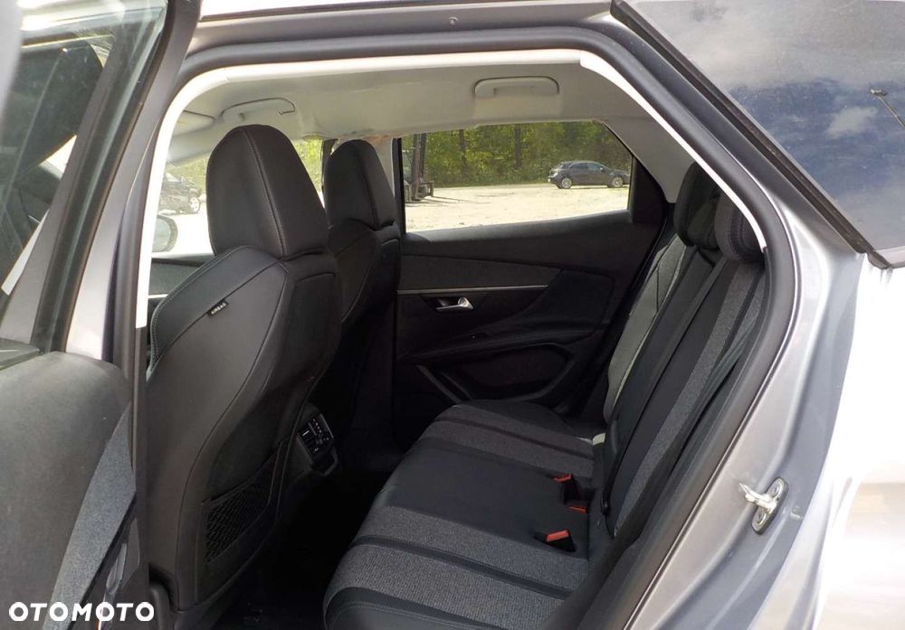 Peugeot 3008 - 23