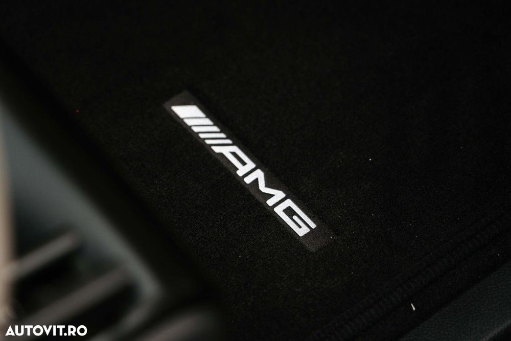 Mercedes-Benz V - 22