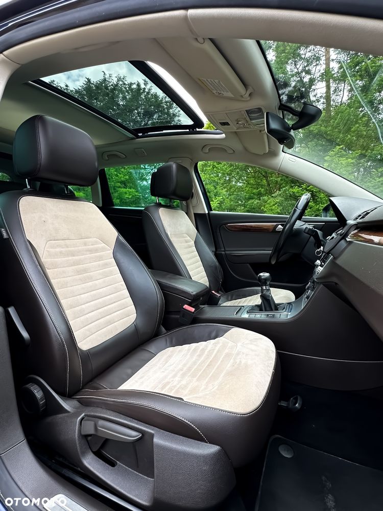 Volkswagen Passat 2.0 TDI Highline - 30
