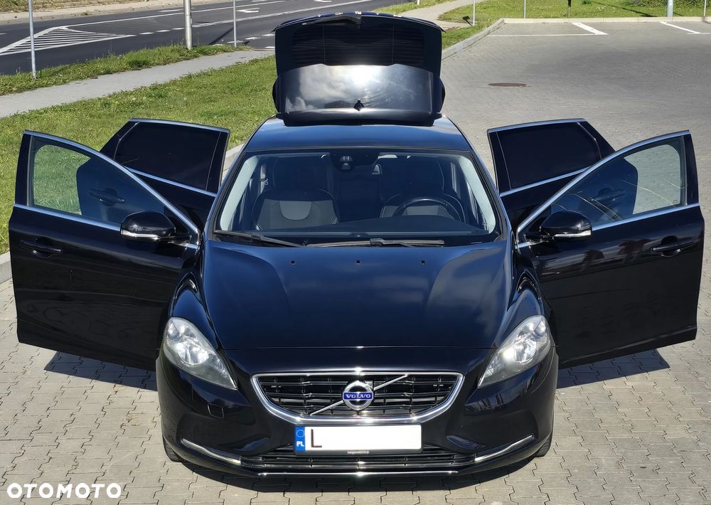 Volvo V40