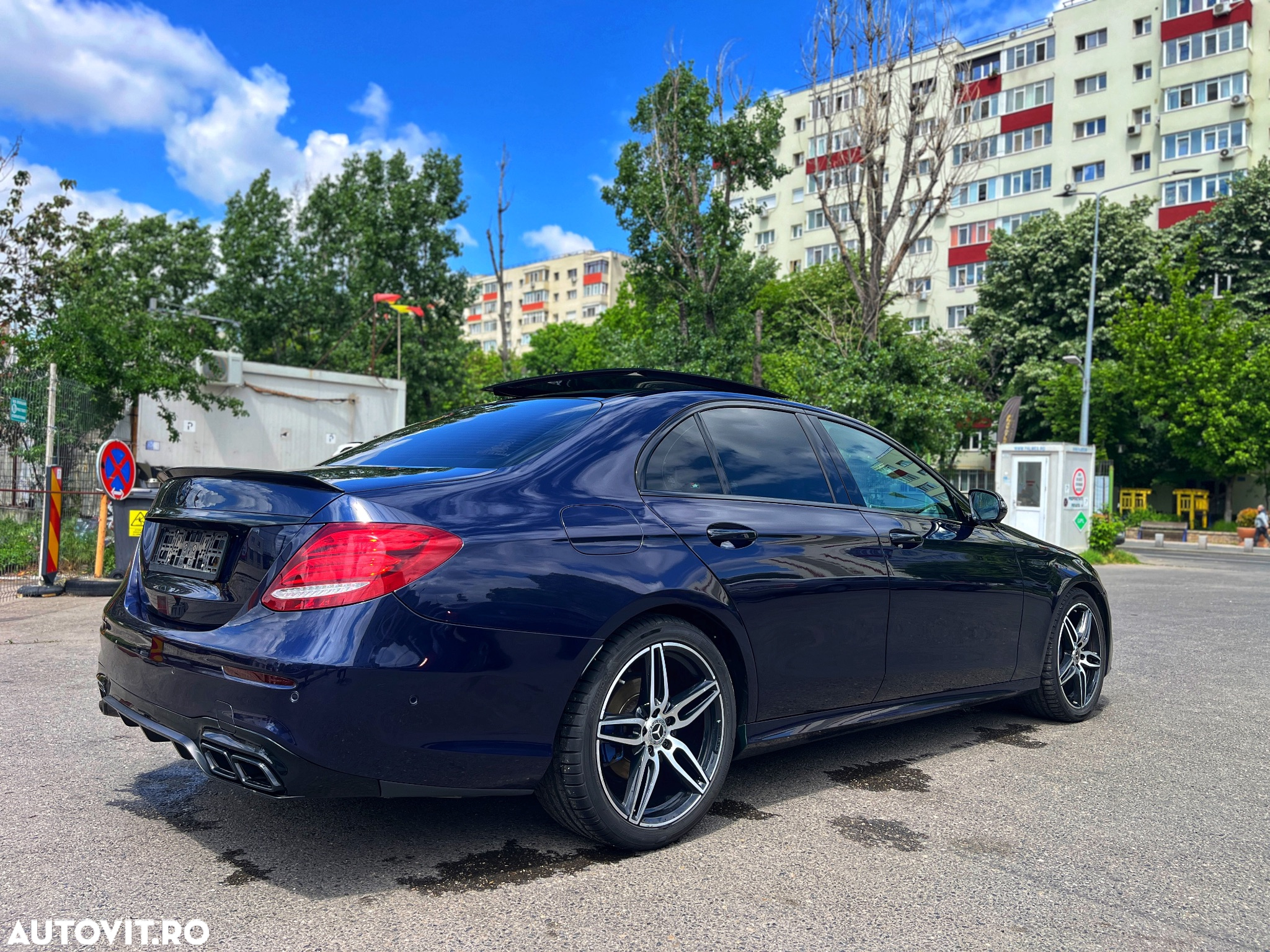 Mercedes-Benz E 220 d T-Modell Aut. - 4