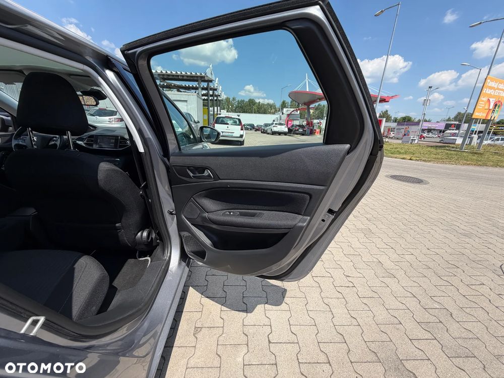Peugeot 308 1.6 e-HDi Active S&S - 18