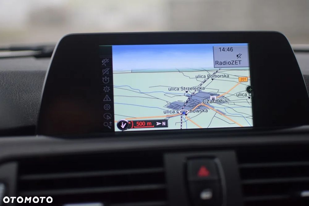 BMW Seria 3 318d DPF Edition Sport - 22