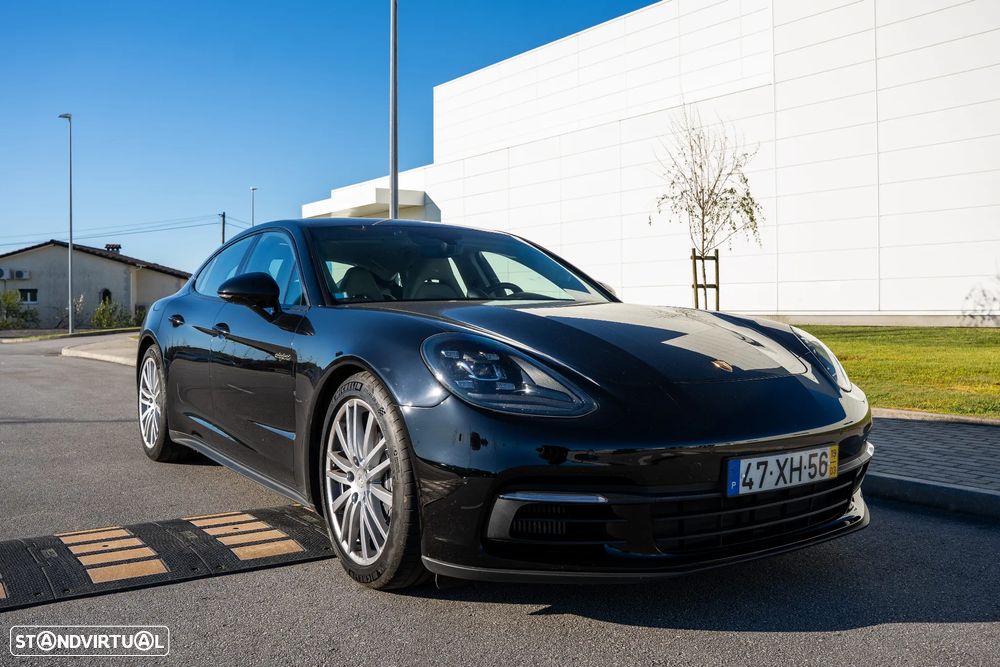 Porsche Panamera 4 E-Hybrid - 14
