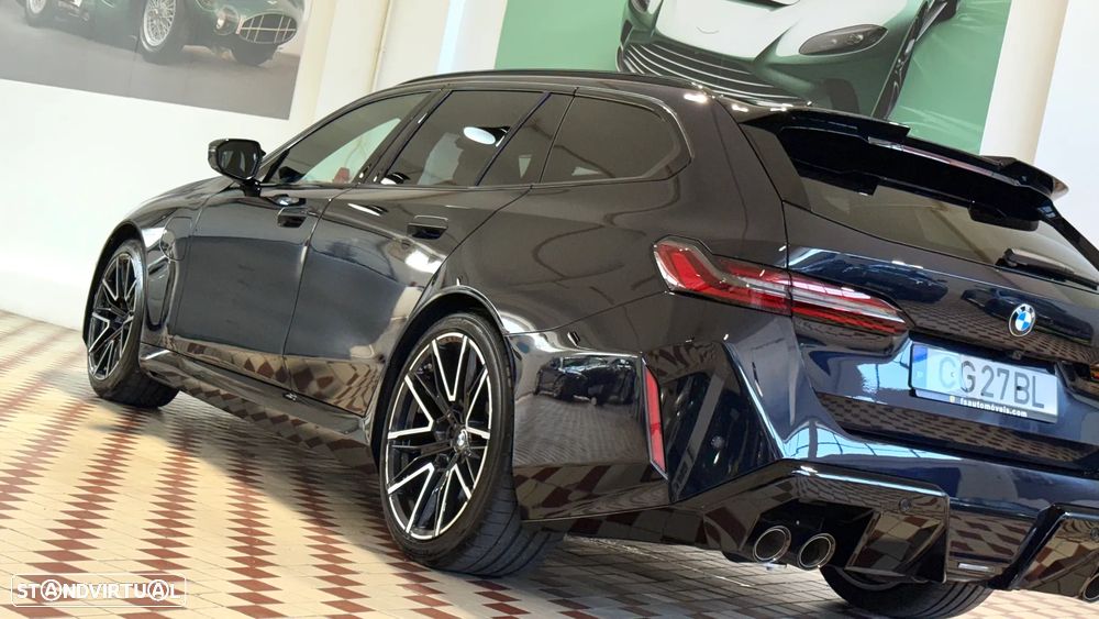 BMW M5 Touring xDrive - 13