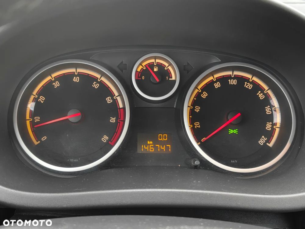 Opel Corsa 1.4 16V Sport - 12