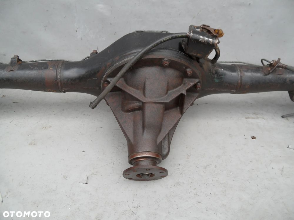 MOST TYLNY MITSUBISHI L200 4.875 - 3