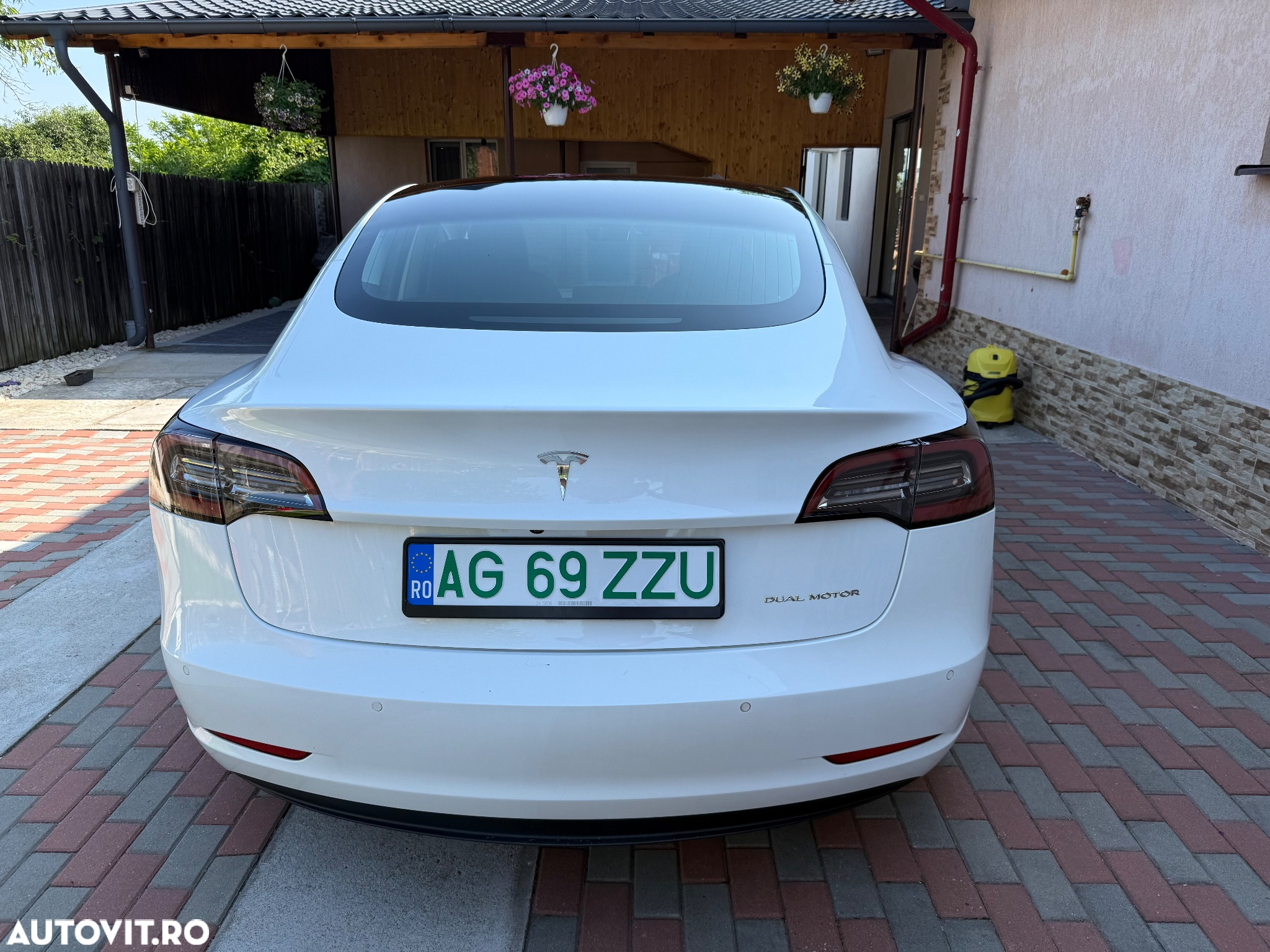 Tesla Model 3 Langstreckenbatterie Allradantrieb Dual Motor - 2