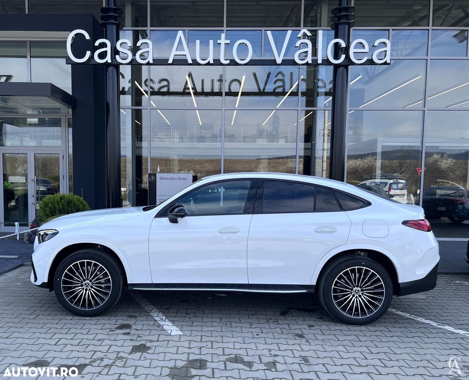 Mercedes-Benz GLC Coupe 300 e 4MATIC - 2