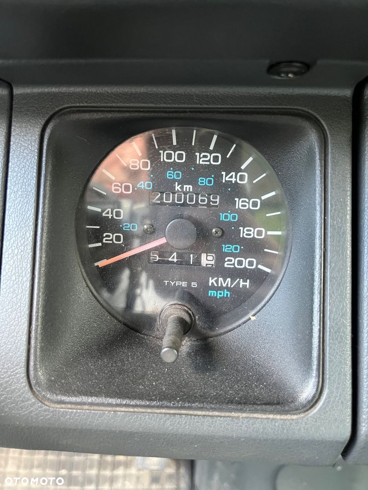 Jeep Wrangler 2.5L - 9
