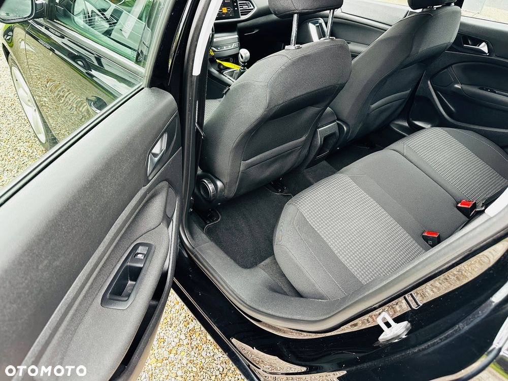 Peugeot 308 BlueHDi FAP 130 Stop & Start Allure Pack - 18