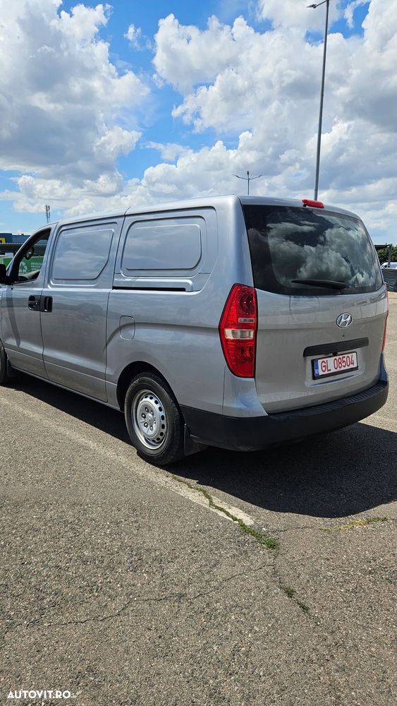 Hyundai H-1 Cargo teilverglast DF - 6