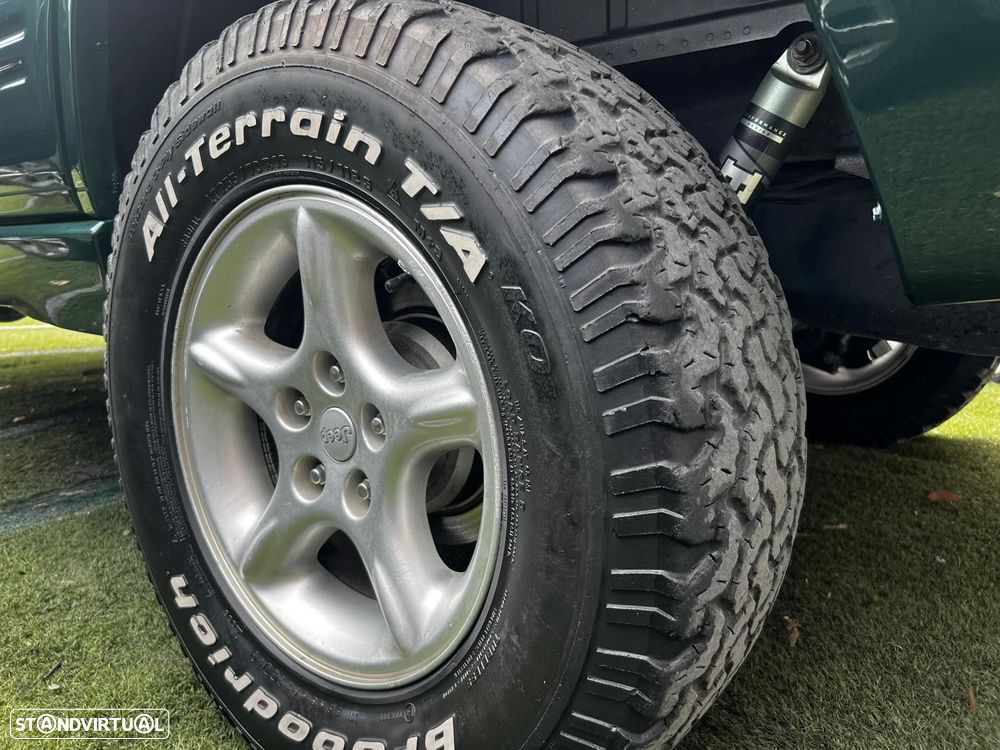 Jeep Grand Cherokee 5.9 LX - 47