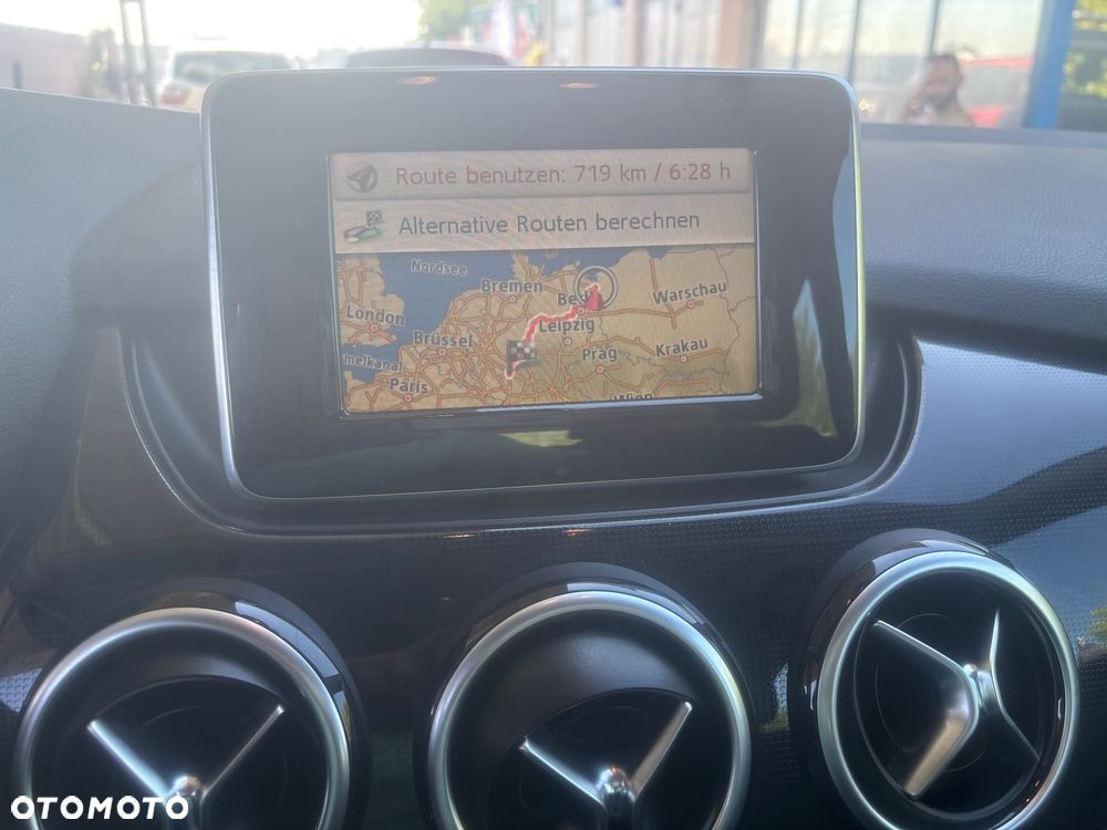 Mercedes-Benz Klasa B 180 (BlueEFFICIENCY) - 4