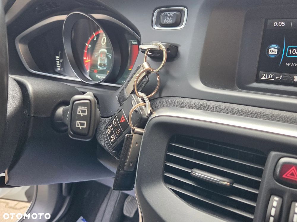 Volvo V40 T2 Momentum - 32