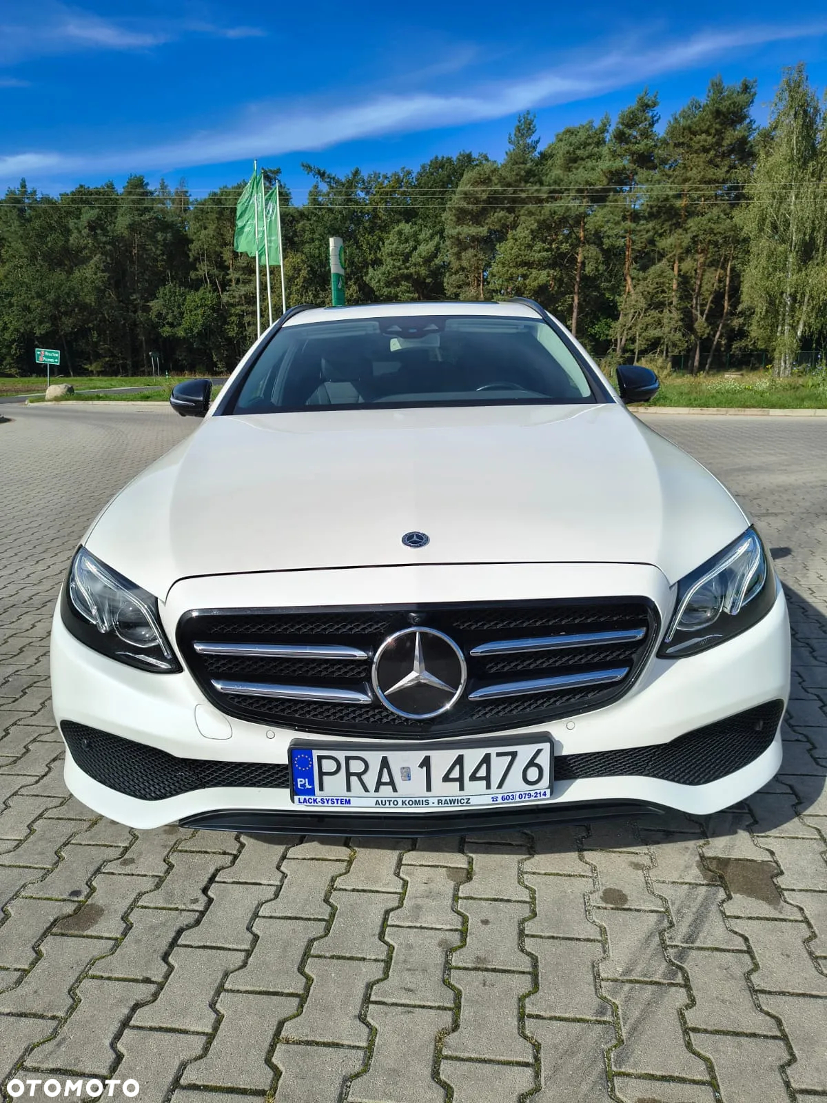 Mercedes-Benz Klasa E 300 d 9G-TRONIC - 33
