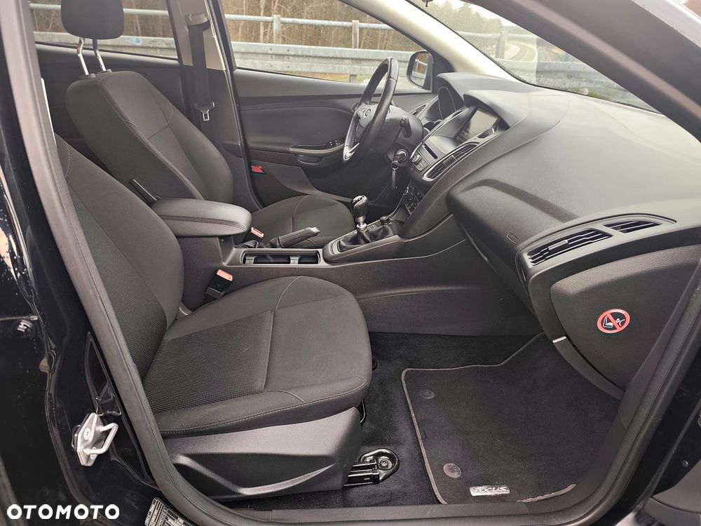 Ford Focus 1.0 EcoBoost Titanium - 6