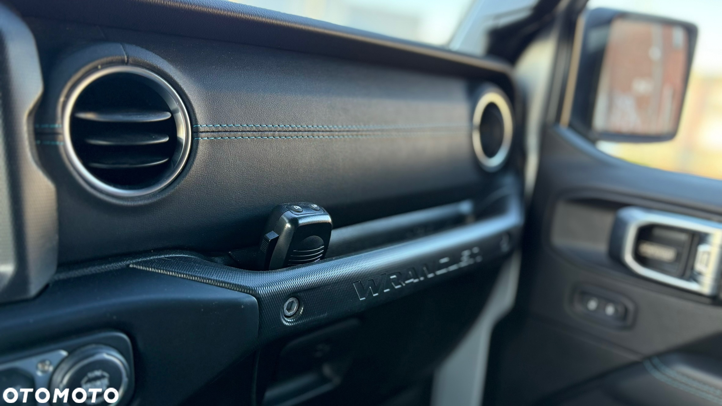 Jeep Wrangler - 19