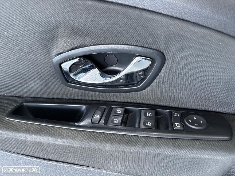 Renault Mégane Sport Tourer 1.5 dCi Dynamique SS - 15