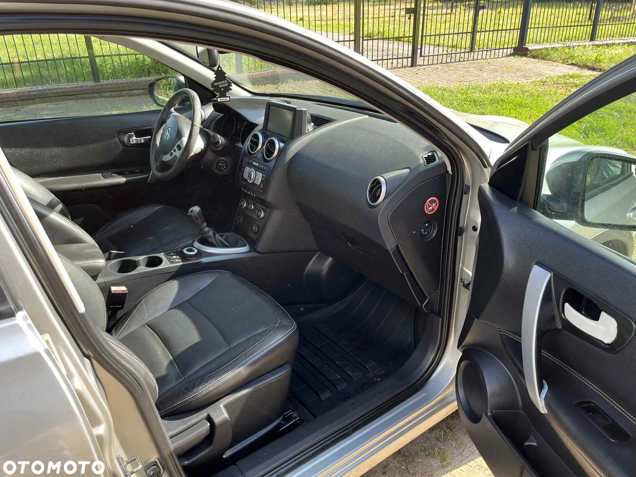 Nissan Qashqai 2.0 4x4 tekna - 8