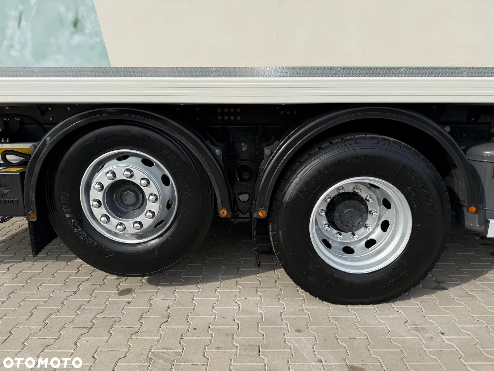 DAF DAF CF XF 75.360 // 6x2 // E5 // chłodnia 21 Epal // sypialka // klima // winda pod spód - 20