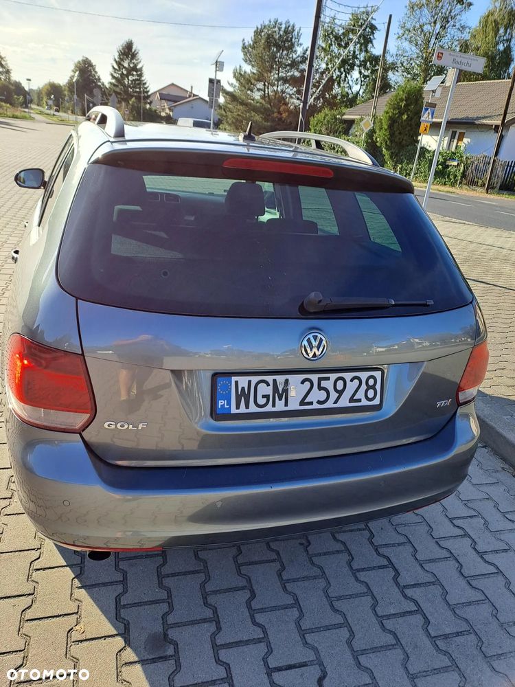 Volkswagen Golf VI 1.6 TDI Comfortline - 15