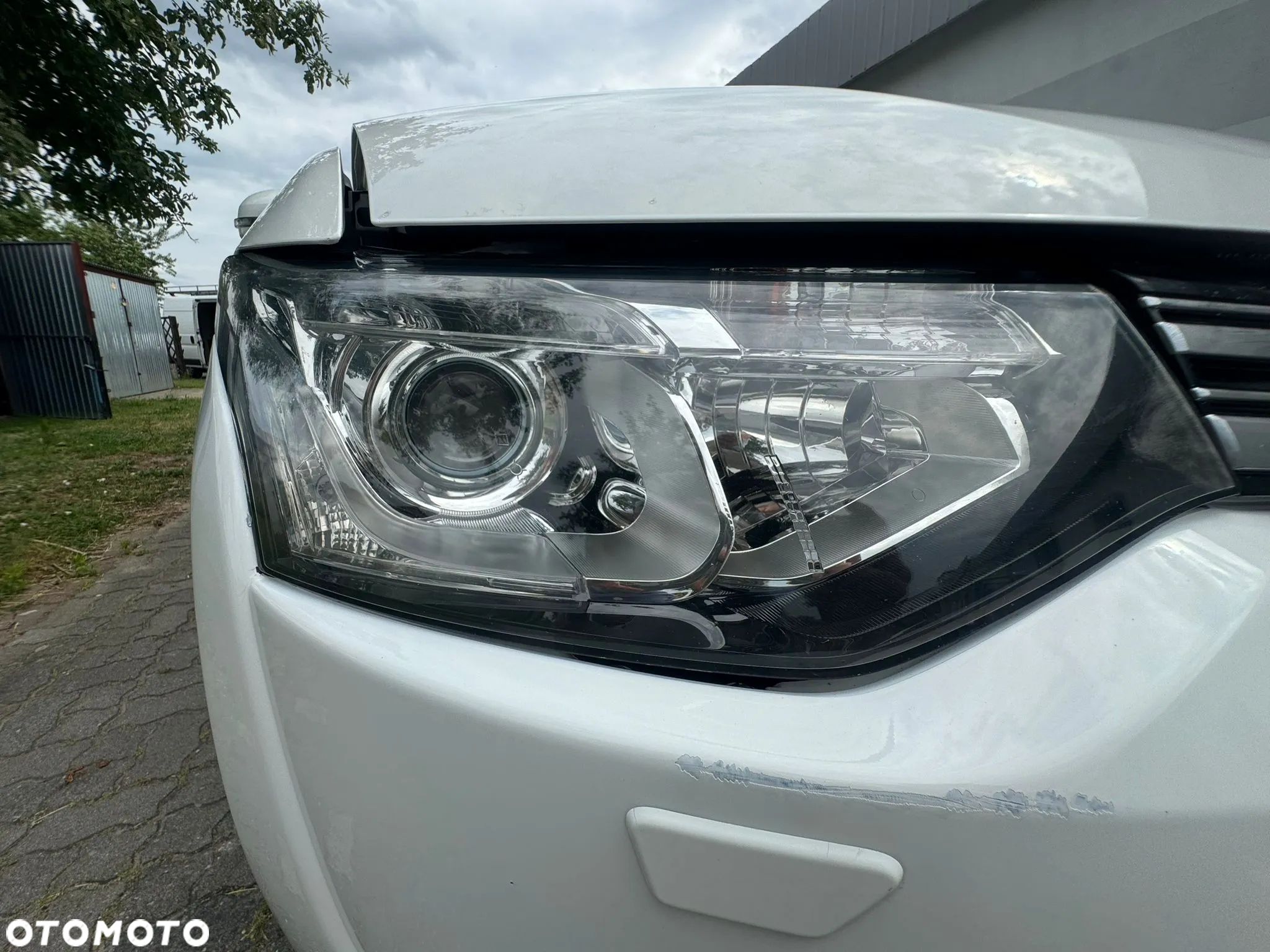 Mitsubishi Outlander - 23