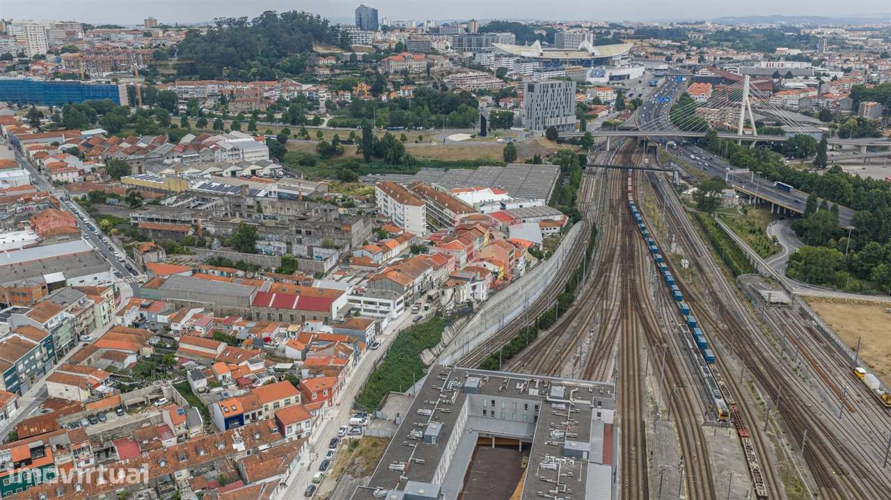 Apartamento T2 em Campanhã | Para remodelar | 215.000€ - Grande imagem: 5/15