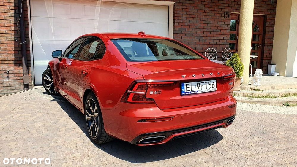 Volvo S60 T4 R-Design - 11