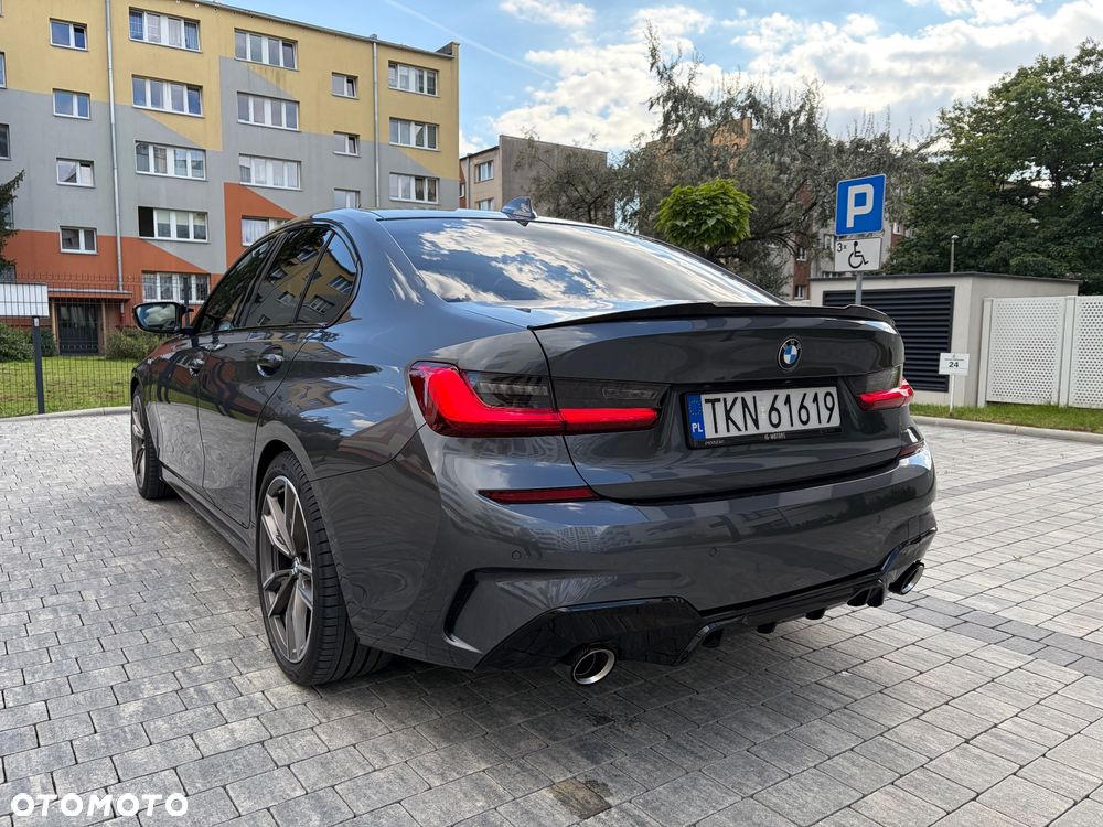 BMW 3 Series 2020 photo 3