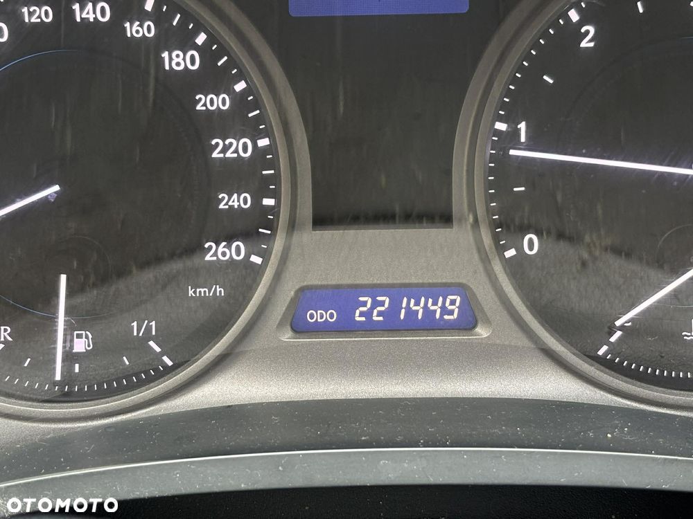 Lexus IS 220 D Elegance - 11