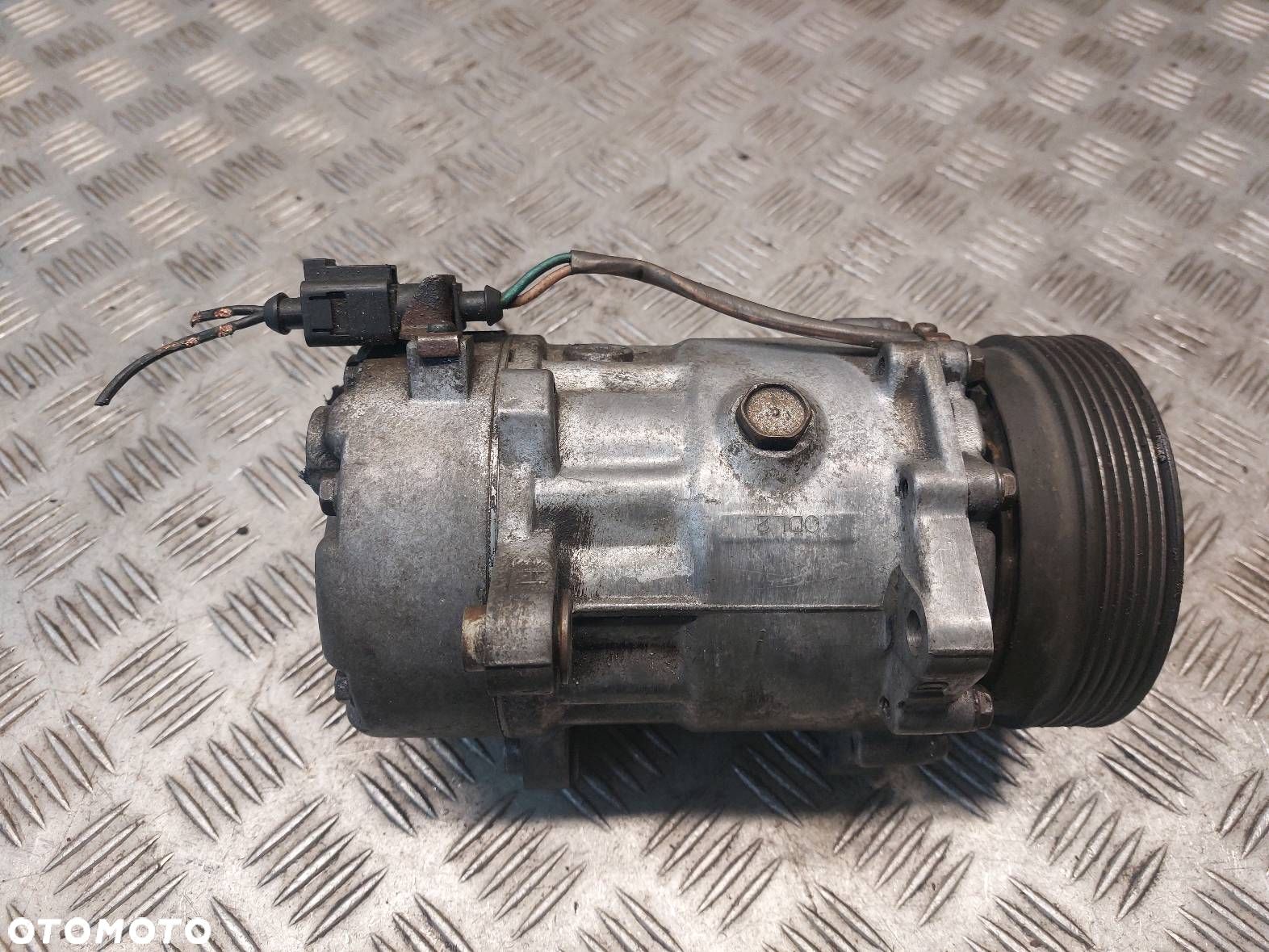 SPRĘŻARKA KOMPRESOR KLIMATYZACJI SEAT TOLEDO II 1.9 TDI 1J0820803K - 1