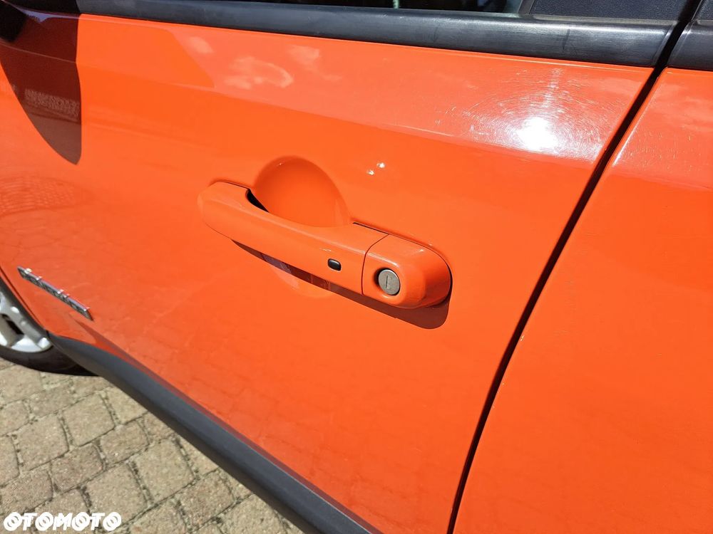 Jeep Renegade ver-1-3-gse-t4-turbo-limited-fwd-s-s - 31