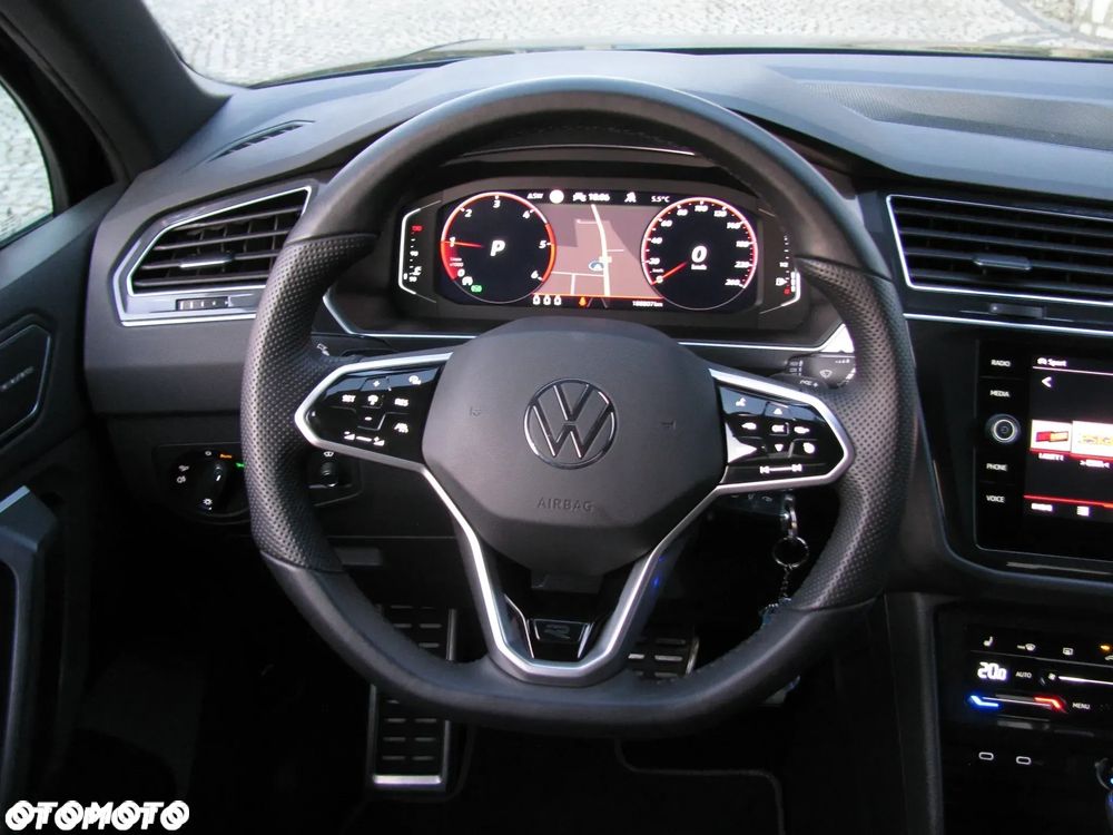 Volkswagen Tiguan 2.0 TDI SCR 4MotION DSG R-Line - 22