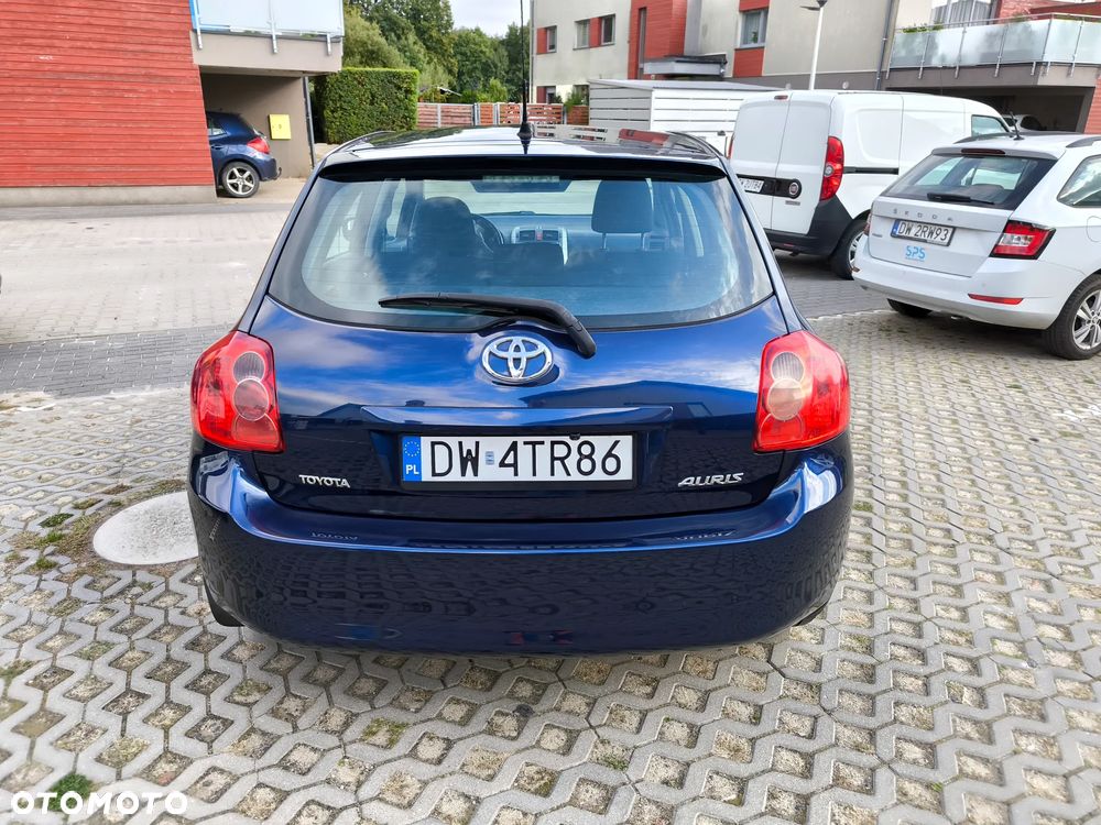 Toyota Auris 1.6 VVT-i Prestige - 4
