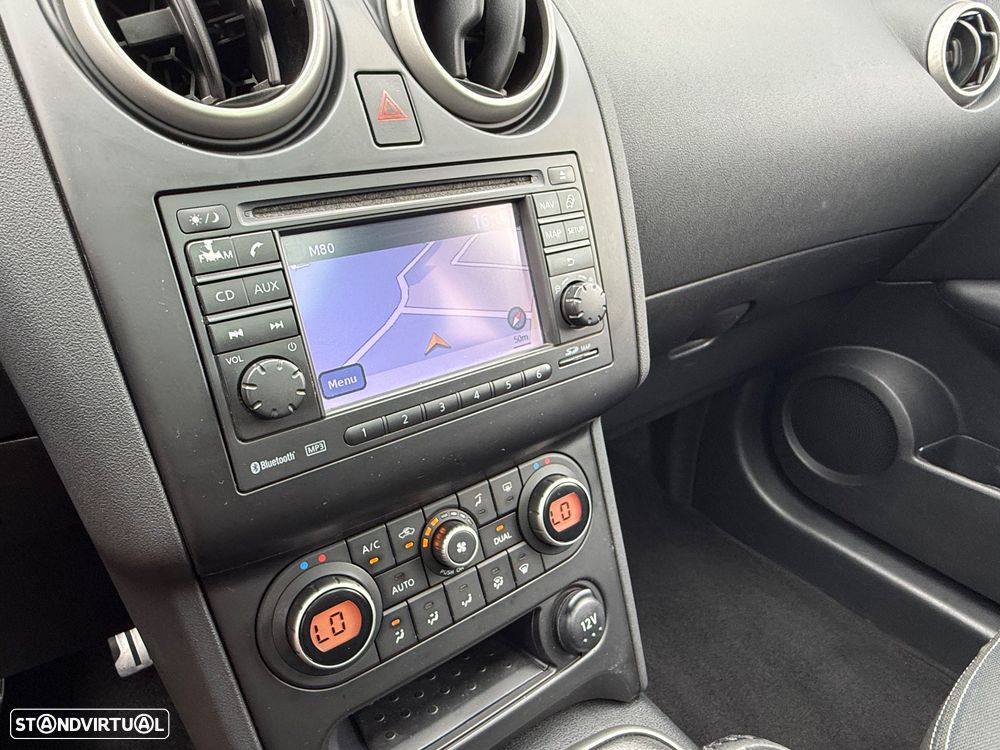 Nissan Qashqai +2 1.5 dCi Tekna Premium 17 - 14