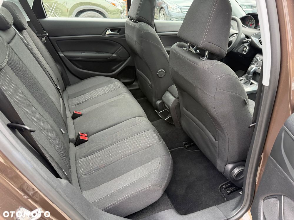 Peugeot 308 BlueHDi 150 EAT6 Stop & Start Business-Line - 33