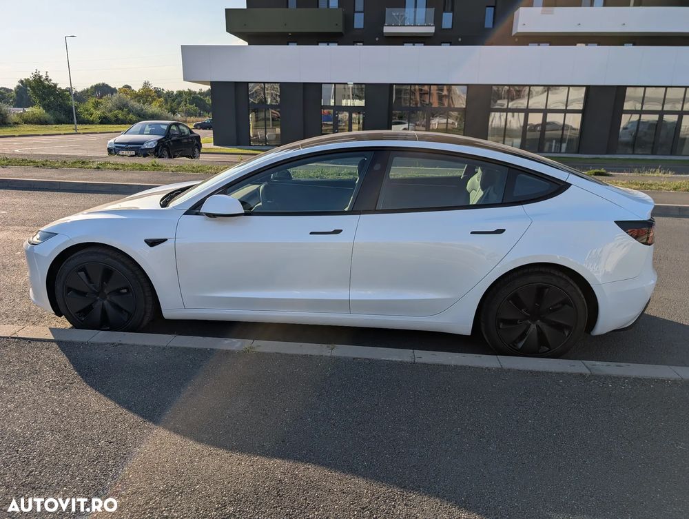 Tesla Model 3 RWD - 6