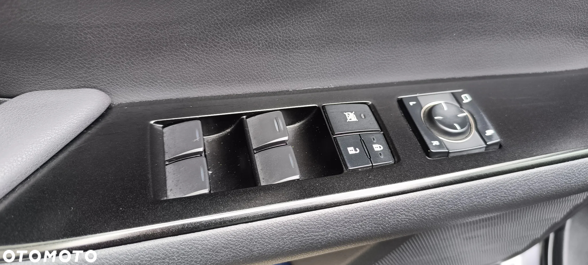 Lexus UX 250h GPF F Impression 2WD - 10