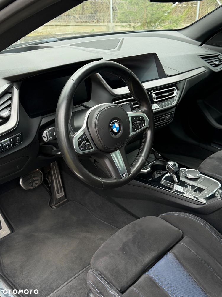 BMW Seria 2 220i M Sport - 9