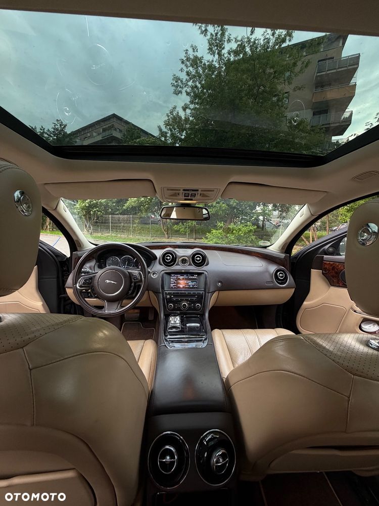 Jaguar XJ 3.0 D V6 Portfolio - 22