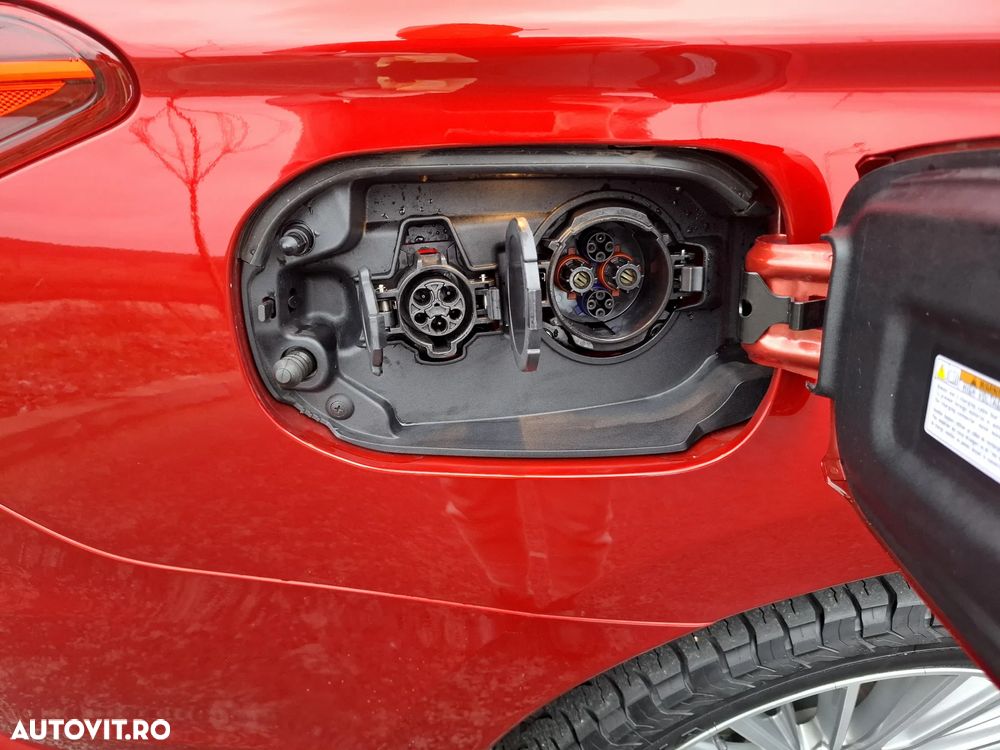 Mitsubishi Outlander PHEV 2.4 L 4X4 Instyle+ - 14