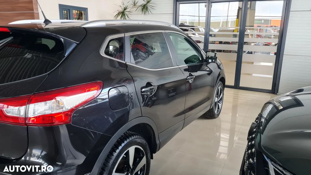 Nissan Qashqai - 2