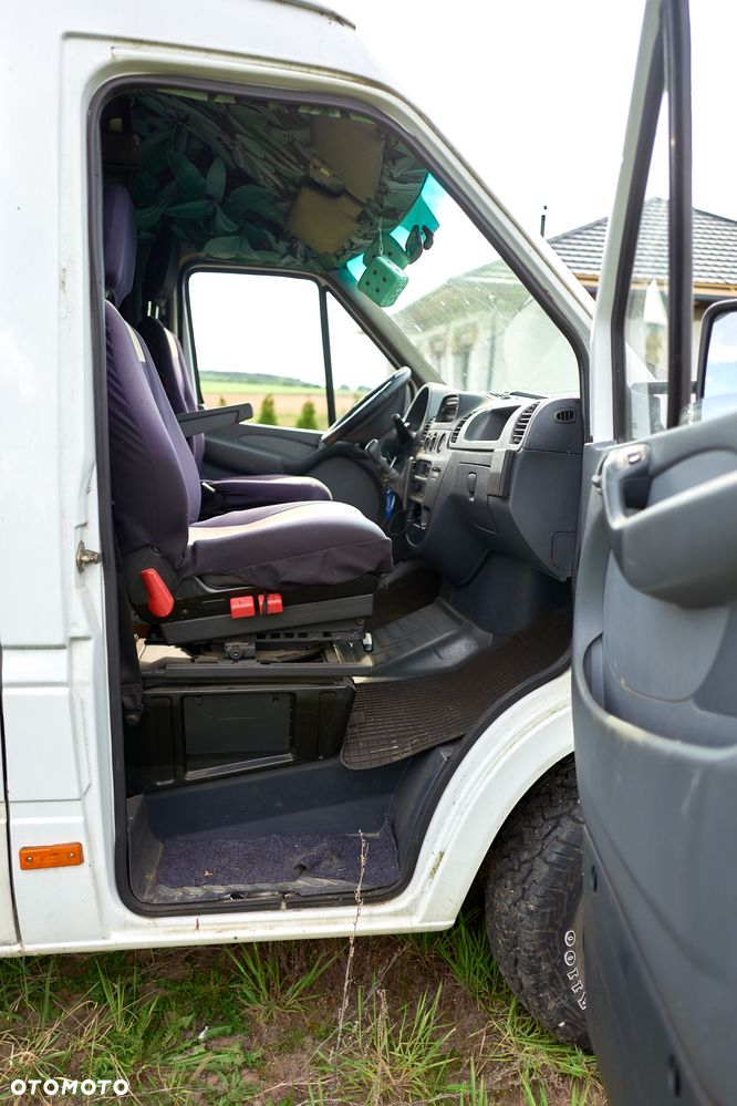 Mercedes-Benz Sprinter - 38