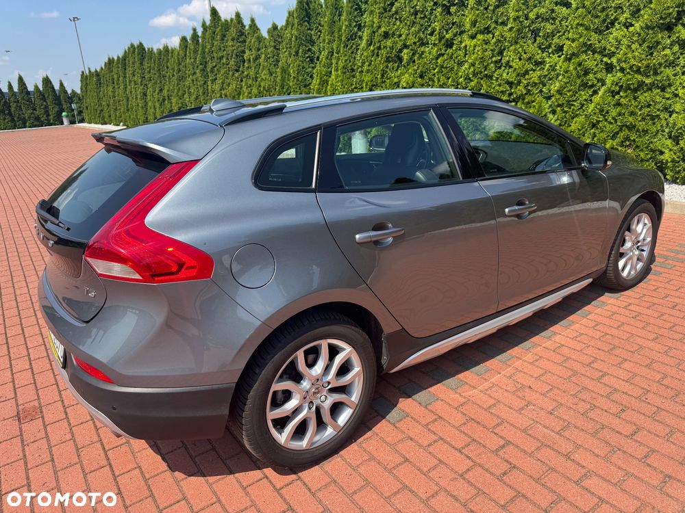 Volvo V40 T3 Geartronic Summum - 7