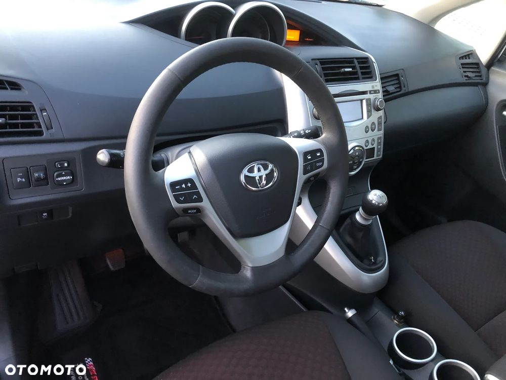 Toyota Verso 1.8 5-Sitzer Life - 28