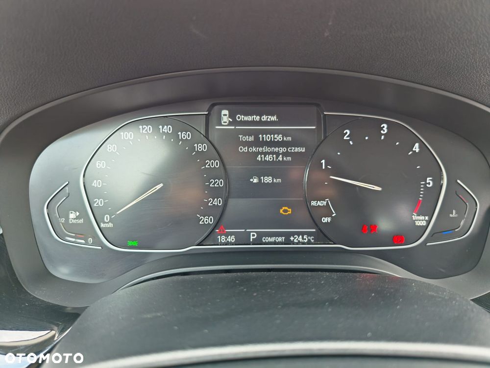 BMW Seria 5 530d xDrive mHEV - 12