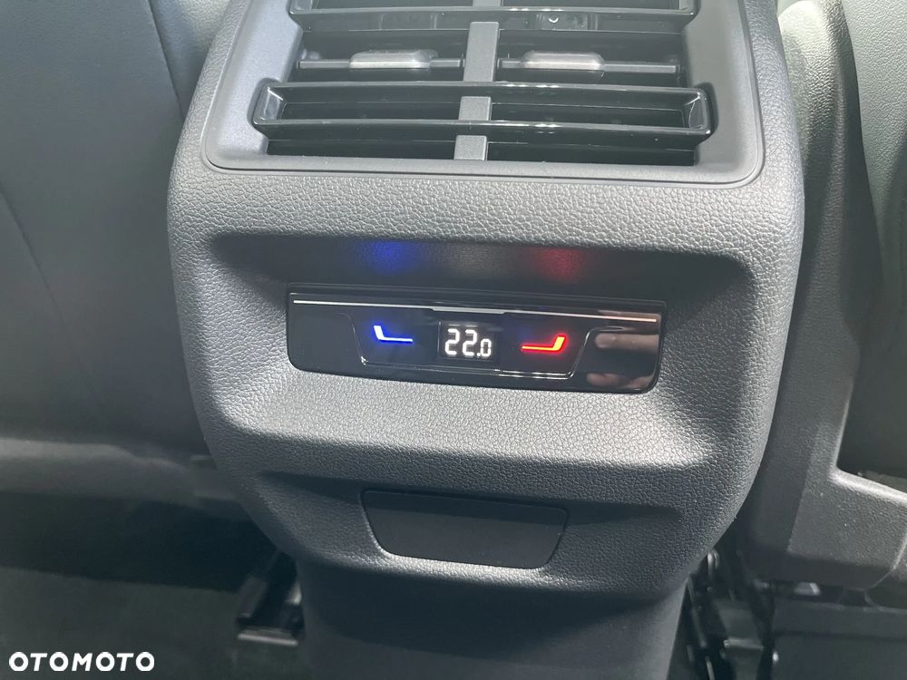 Volkswagen Tiguan 2.0 TDI Elegance DSG - 21