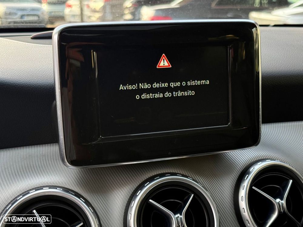 Mercedes-Benz GLA 200 CDI Urban Aut. - 17