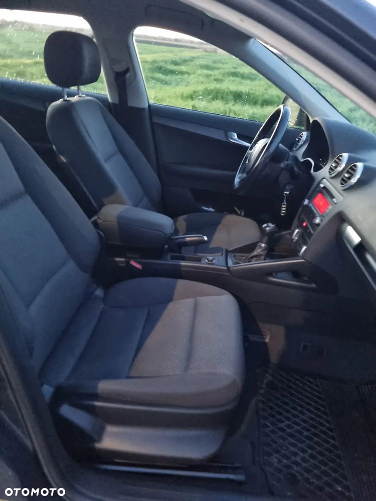 Audi A3 Sportback 1.6 Attraction - 14